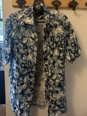 MEN's LARGE RODD & GUNN FLORAL SHORT SLEEVE SHIRT